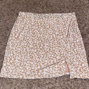 Nude and White Floral mini skirt